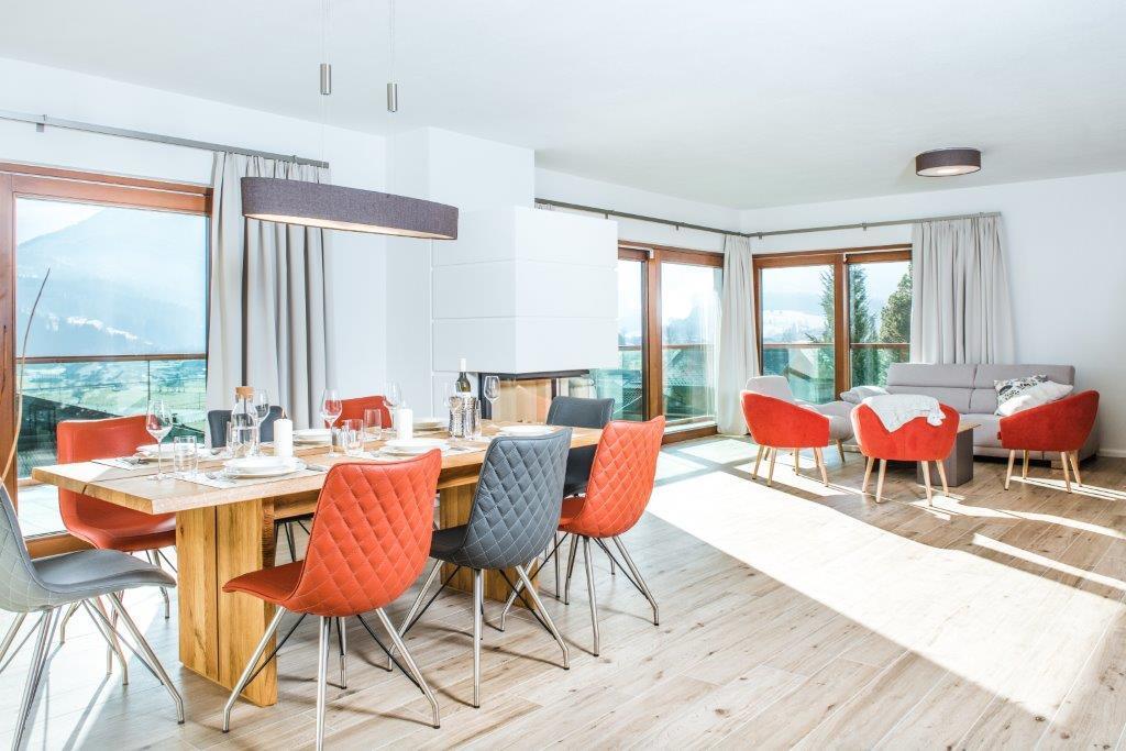 Valentine Apartment